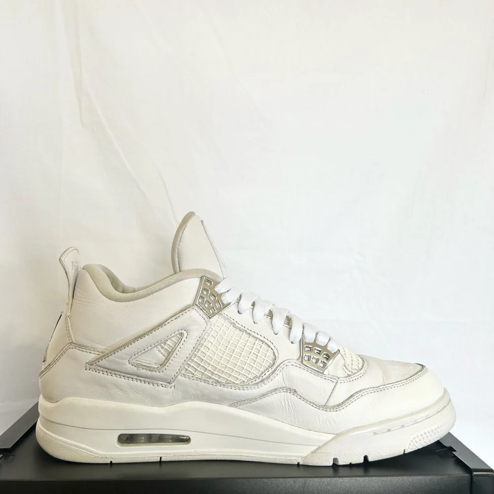 AUTHENTIC Jordan 4 Retro Pure Money size 11.5 308497-100 PRE-OWNED